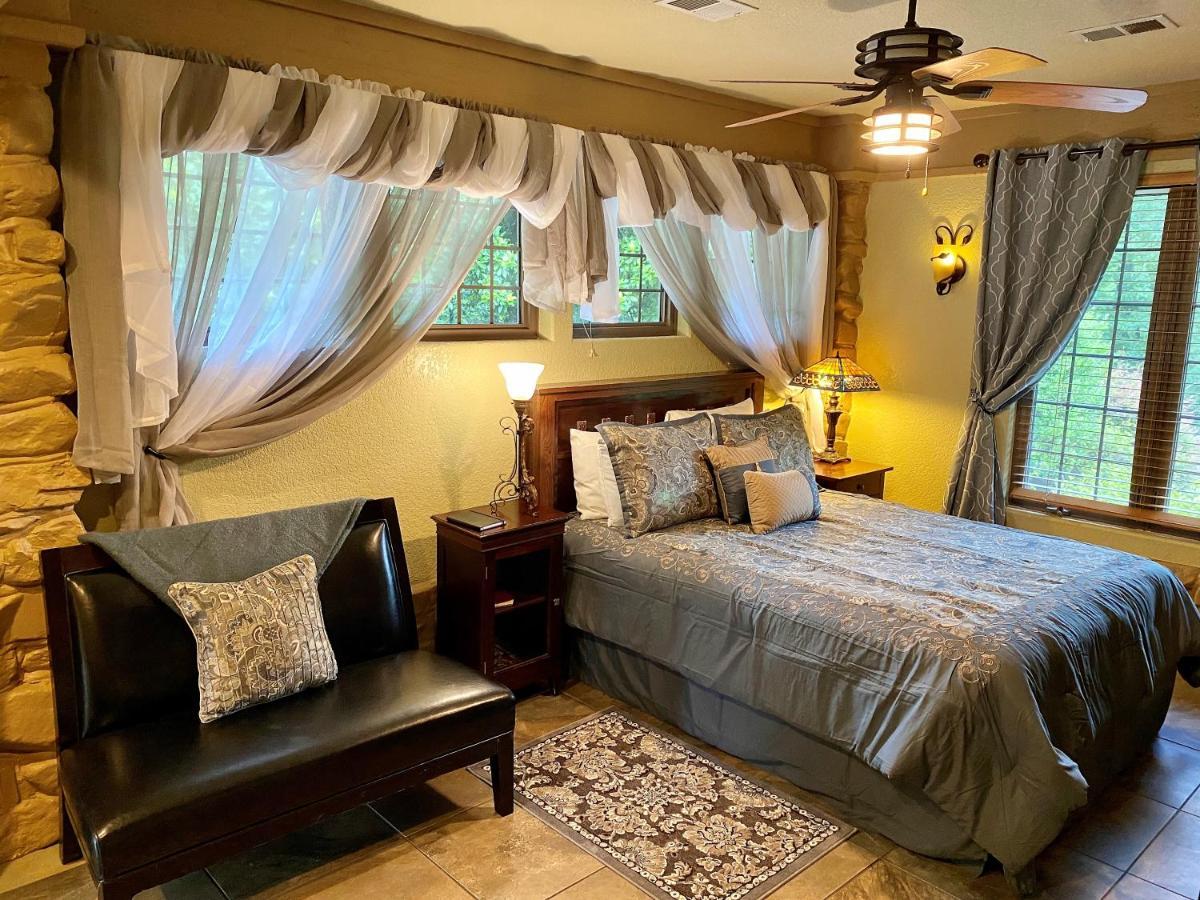 Hilltop Manor B&B Hot Springs Dış mekan fotoğraf