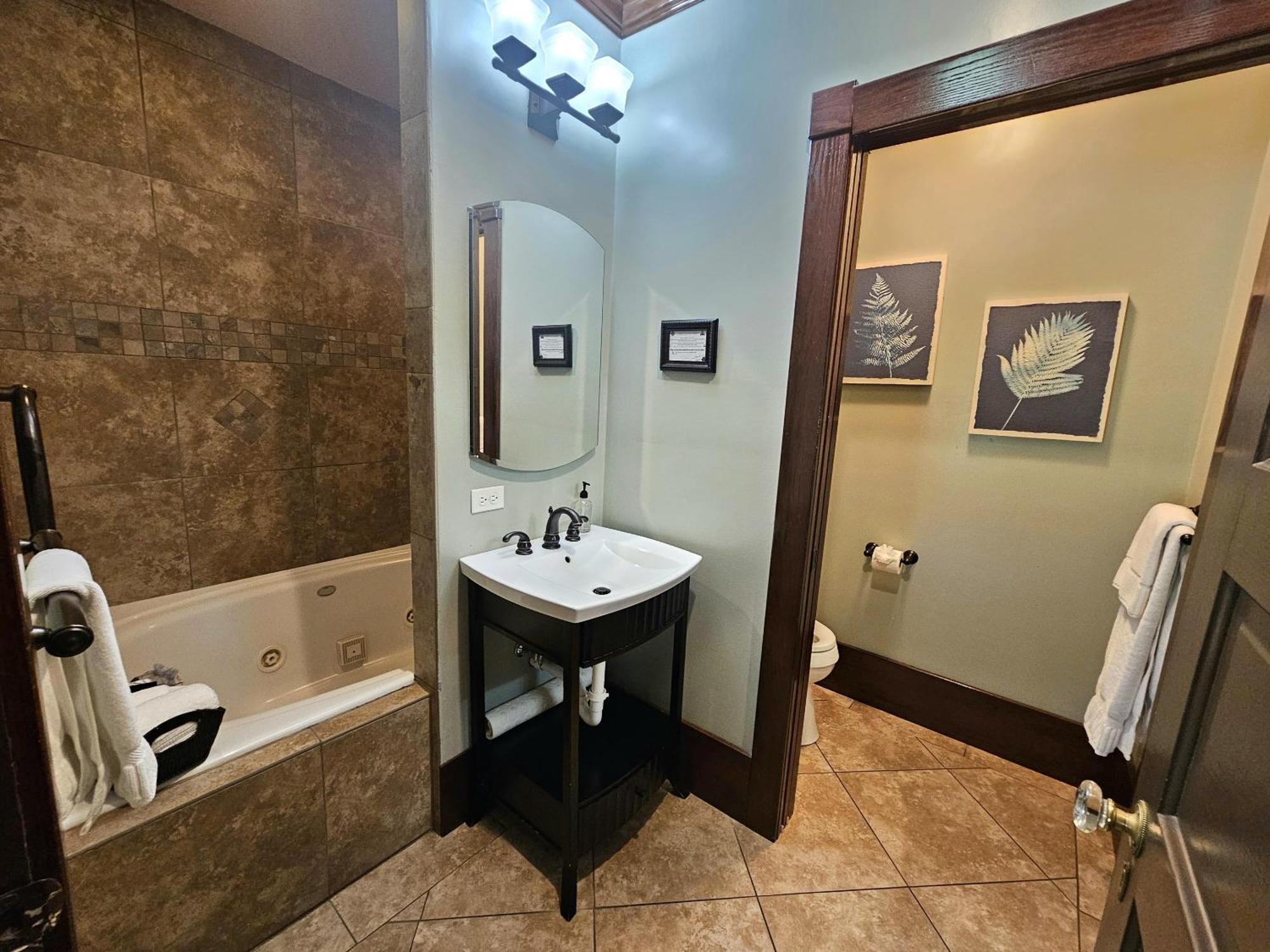 Hilltop Manor B&B Hot Springs Oda fotoğraf