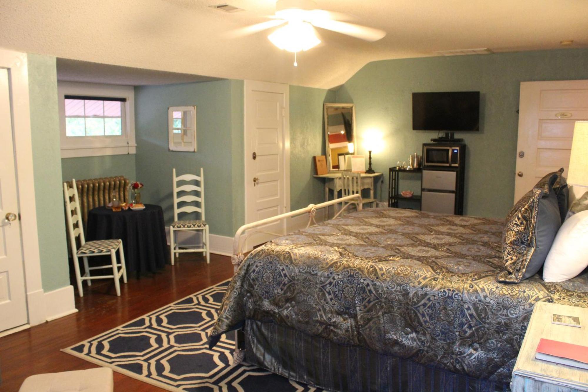 Hilltop Manor B&B Hot Springs Dış mekan fotoğraf