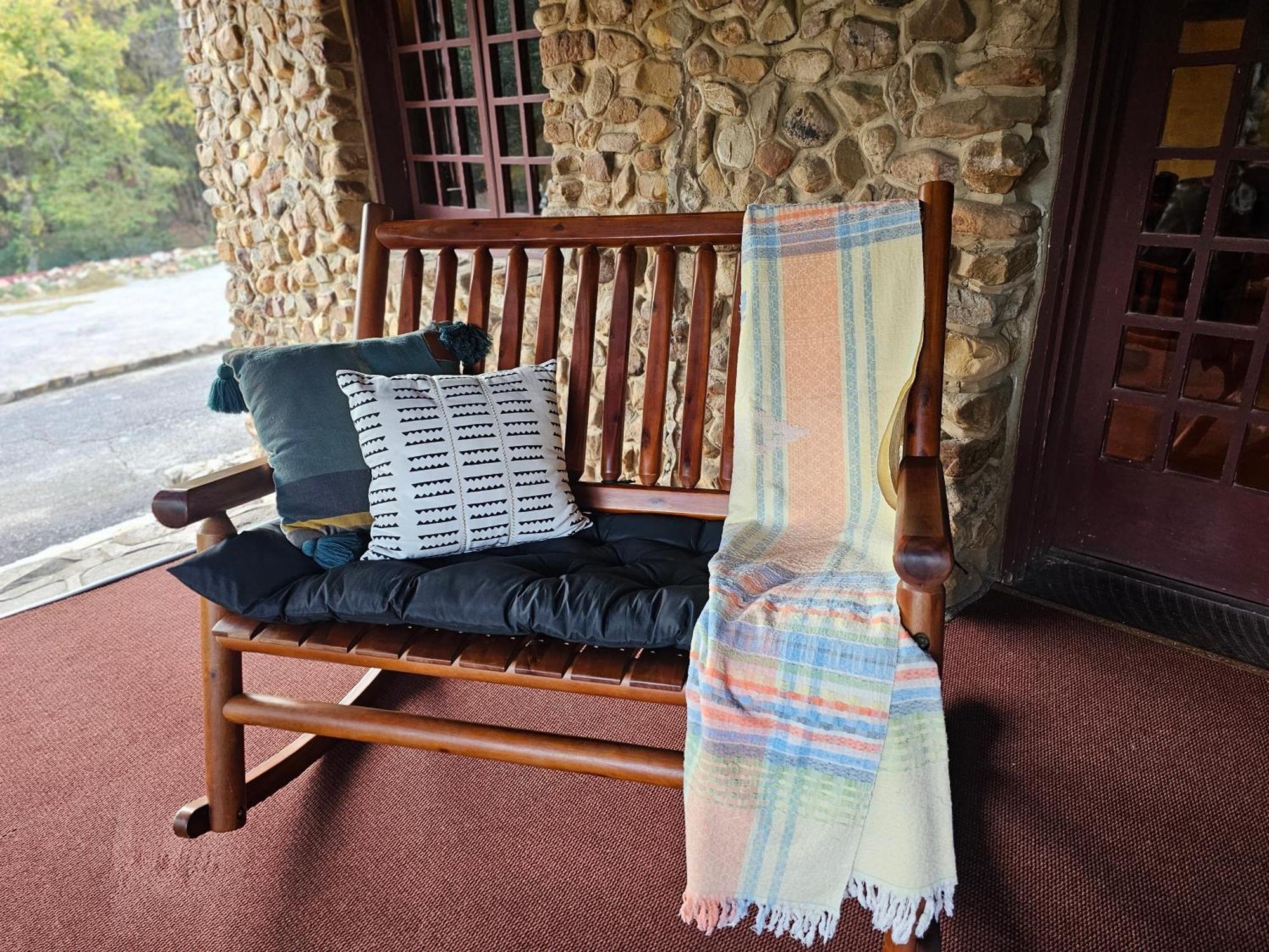 Hilltop Manor B&B Hot Springs Dış mekan fotoğraf